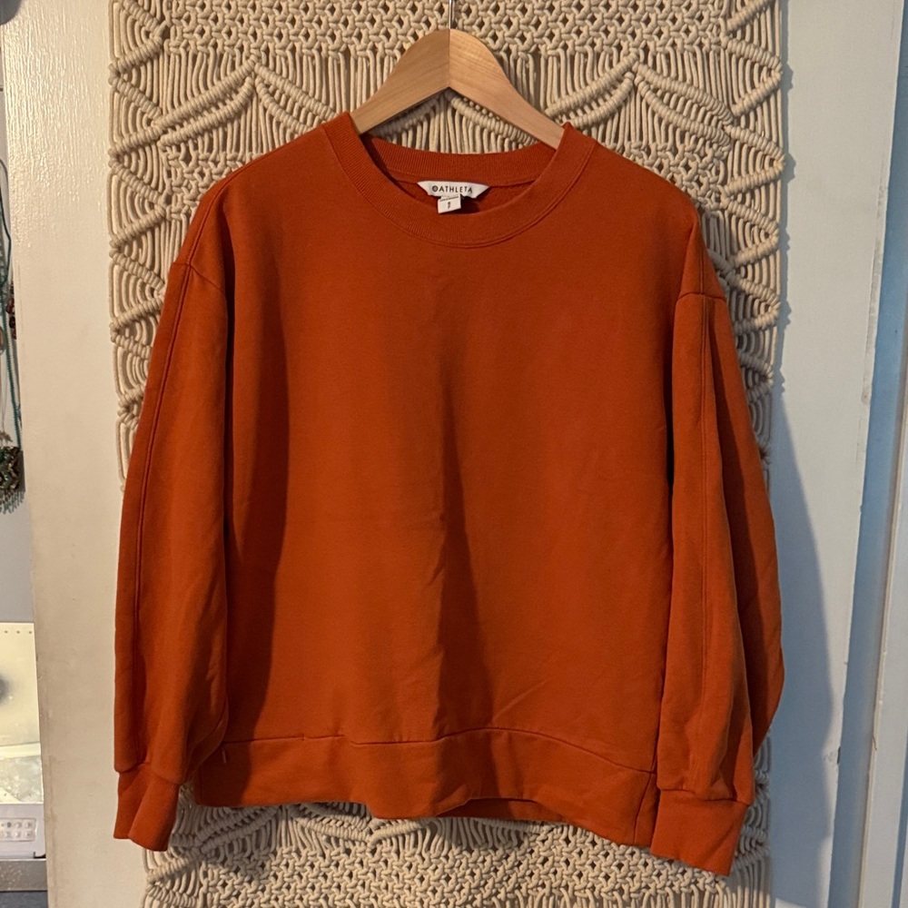Athleta women’s sweatshirt